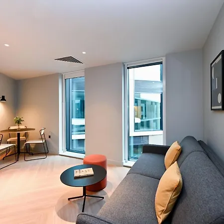 Staycity Street Apartahotel