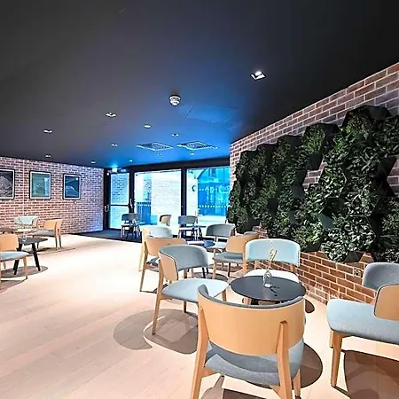 Staycity Street 4*