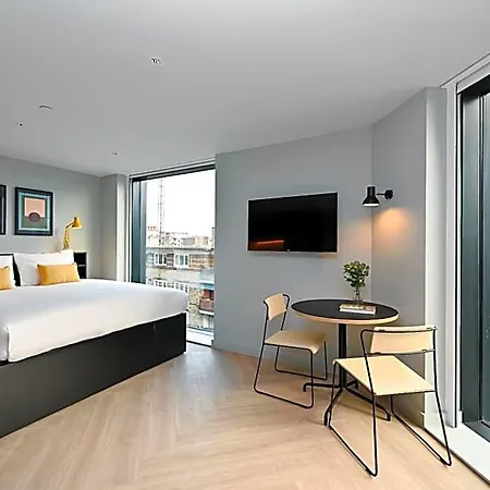 Staycity Street 4*