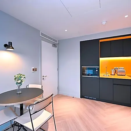 Hotell Staycity Street 4*
