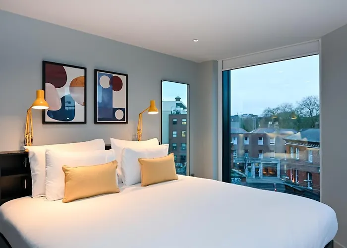 Staycity Street מלון 4*